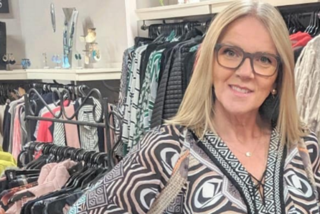 FABULOUS FASHION FINDS IN HAHNDORF – 27 Shops A to Z!