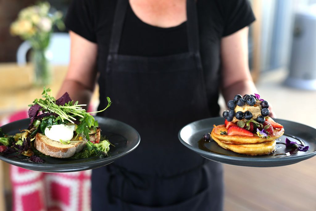 HAHNDORF: BREAKFAST, BRUNCH, LUNCH OR DINNER